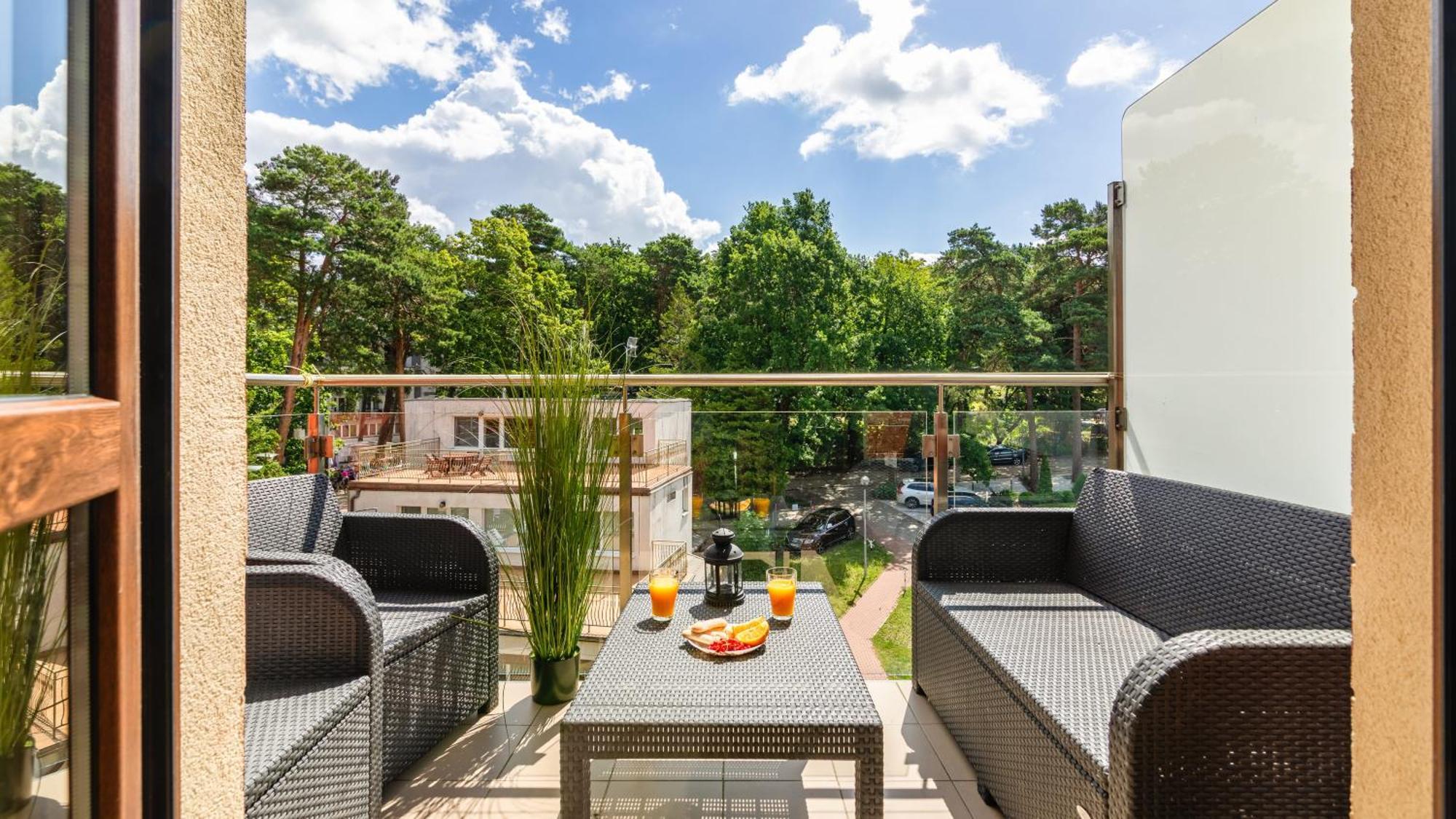 Morskie Apartamenty Przy Plazy Piamola Криниця-Морська Екстер'єр фото