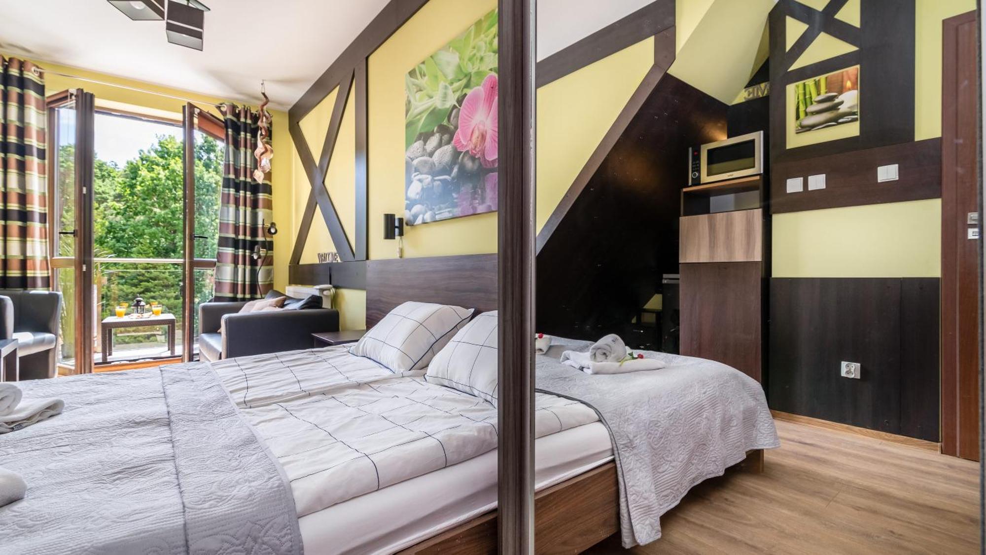 Morskie Apartamenty Przy Plazy Piamola Криниця-Морська Екстер'єр фото