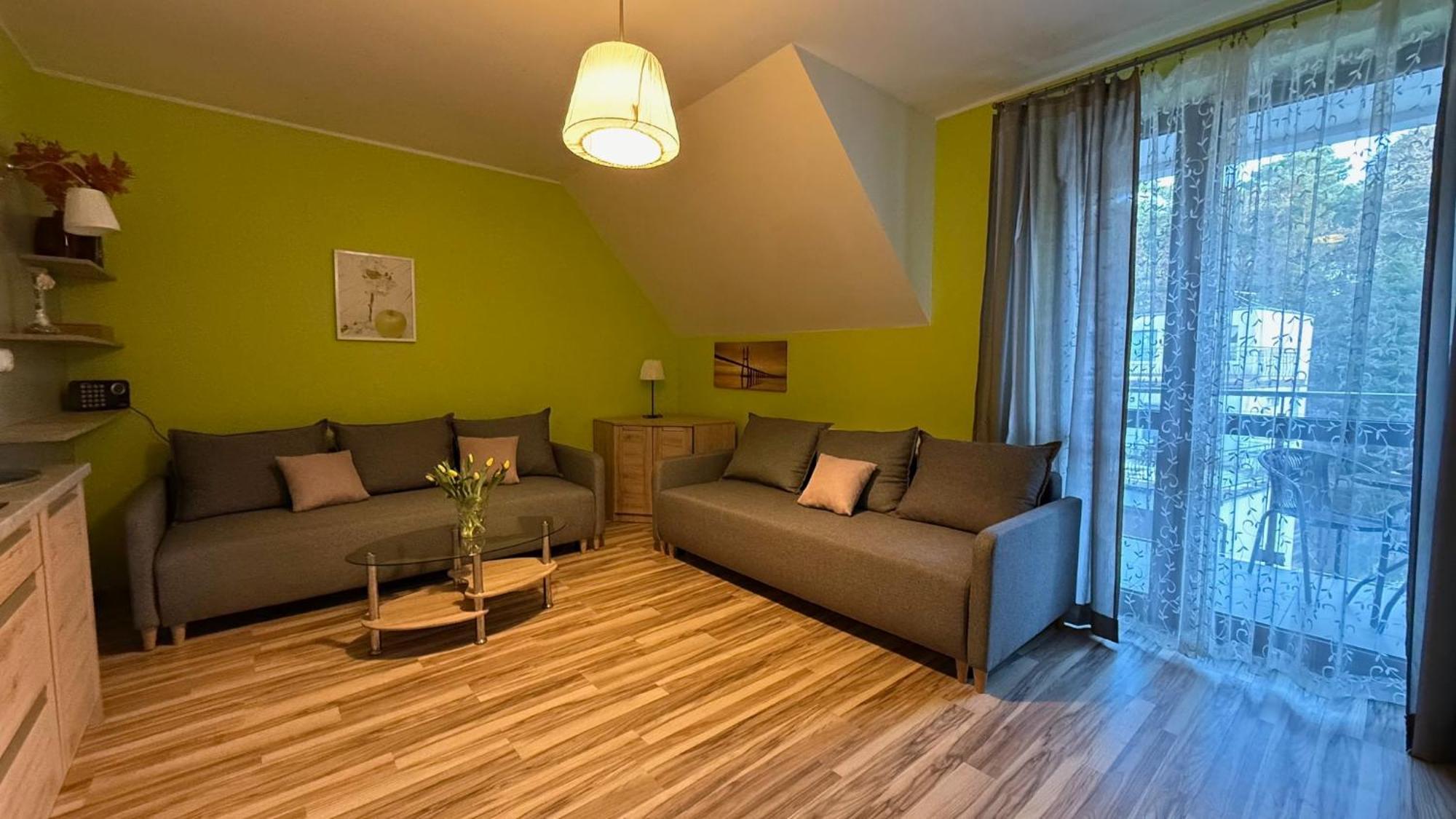 Morskie Apartamenty Przy Plazy Piamola Криниця-Морська Екстер'єр фото